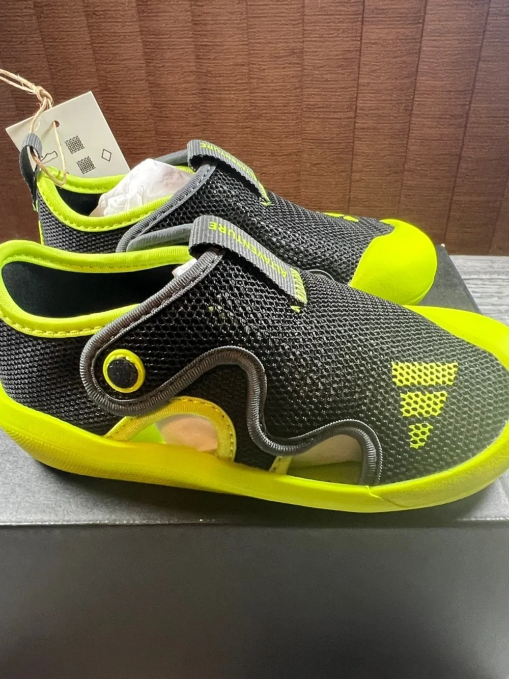 Adidas Altaventure 3 Kids Water Shoes Black Neon Green Size 9K NWT